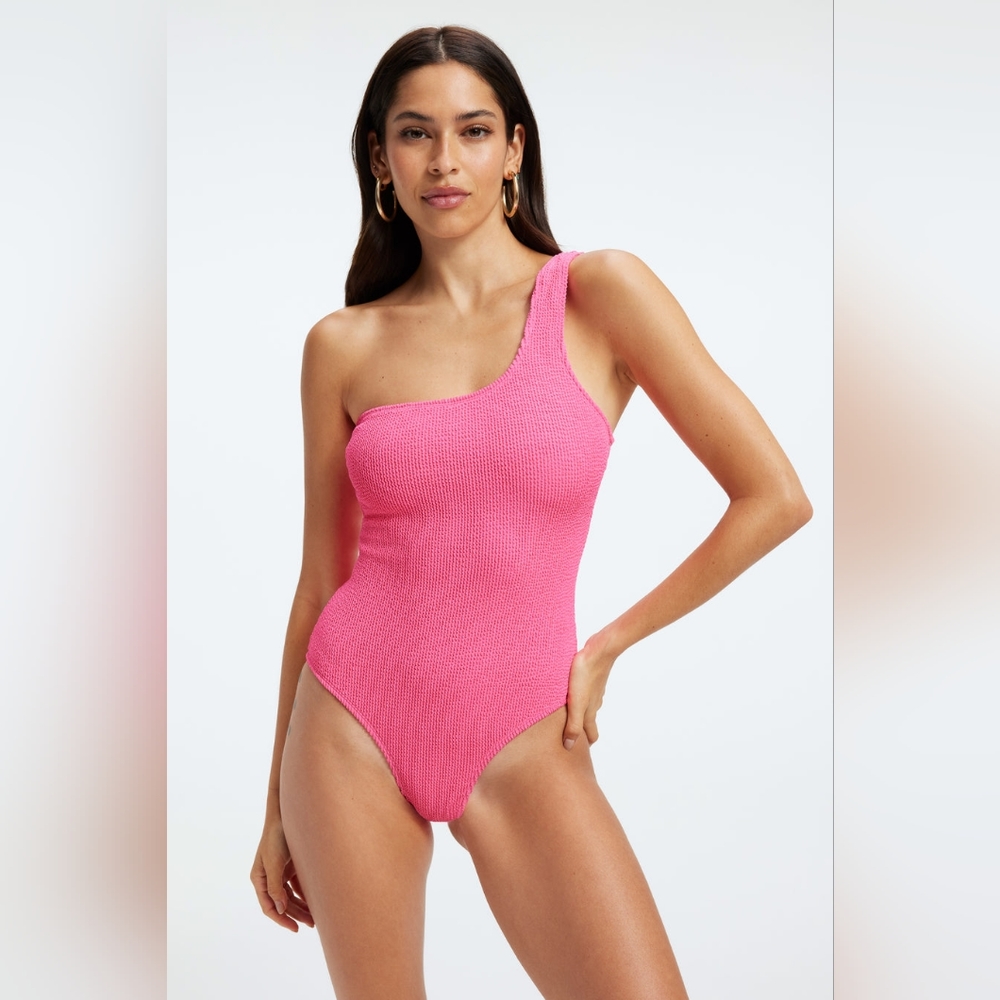 Good American Always Fits Shoulder One-piece swim